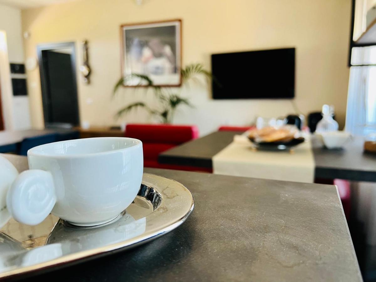 Bombrelais Bed & Breakfast Apice ภายนอก รูปภาพ